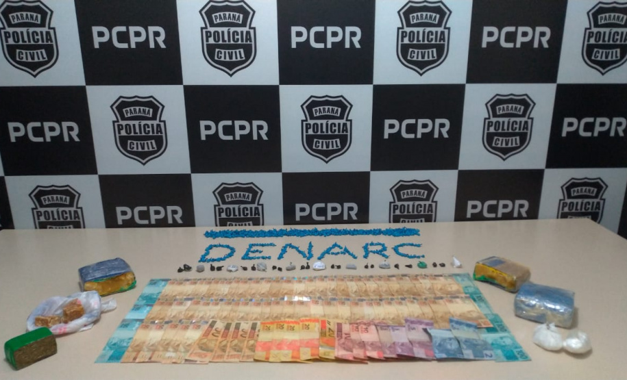 PCPR prende casal suspeito de vender drogas no Centro de Curitiba