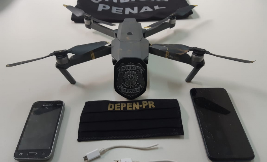 Mais um drone com celulares é aprendido na Hildebrando de Souza