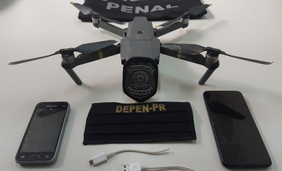 Mais um drone com celulares é aprendido na Hildebrando de Souza
