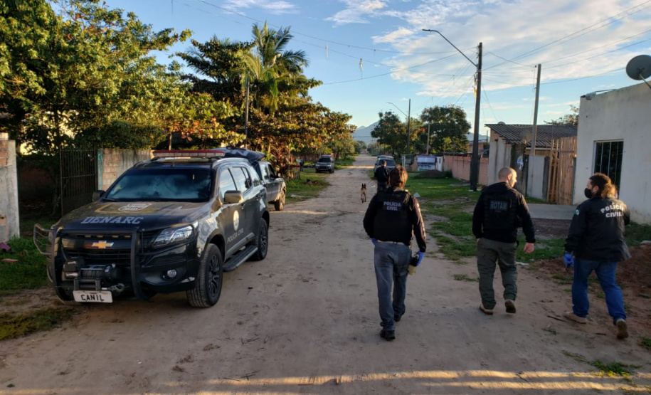 PCPR e PMPR prendem dois suspeitos de organização criminosa no Litoral