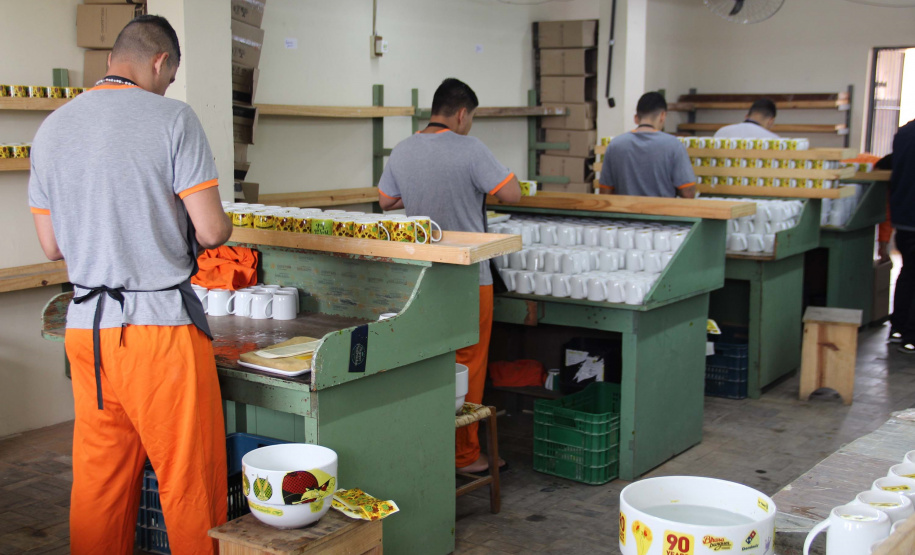 Paraná recebe selo nacional por oferta de atividades profissionais aos presos