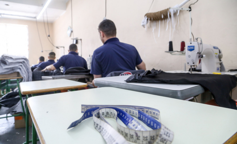 Mais de 29% dos presos trabalham no Paraná