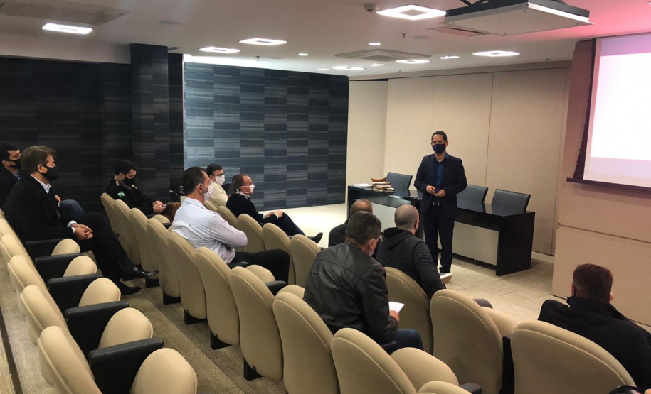 Comitiva da Segurança Pública visita Cooperativa Lar Agroindustrial