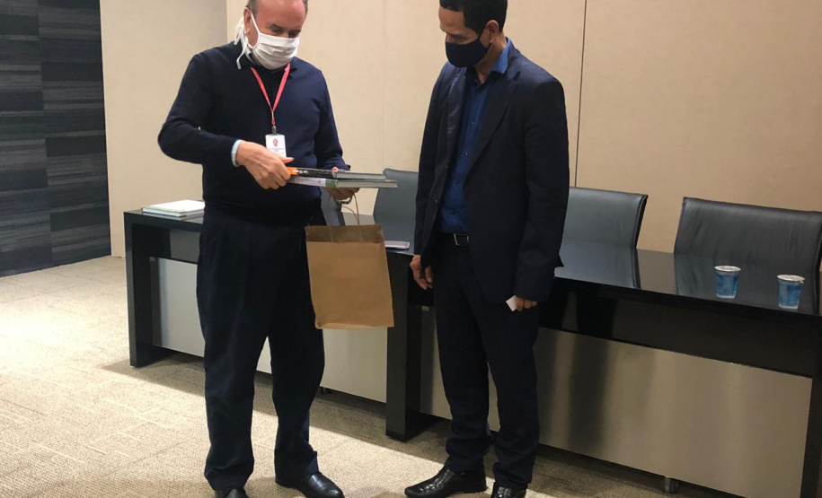 Comitiva da Segurança Pública visita Cooperativa Lar Agroindustrial