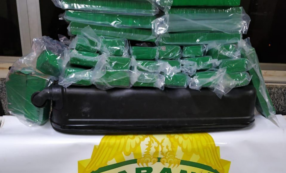 Ao abordar ônibus, BPRv apreende quase 21 quilos de maconha em Peabiru (PR)