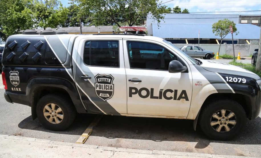 Polícia Civil resolve caso de mulher roubou e esfaqueou jovem em frente a shopping de Curitiba