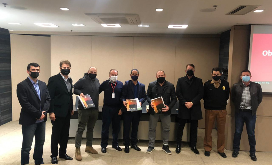 Comitiva da Segurança Pública visita Cooperativa Lar Agroindustrial