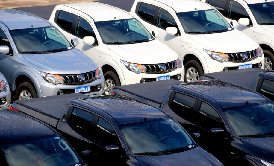 Polícia Civil recebe caminhão de treinamento de tiros e mais de 100 viaturas