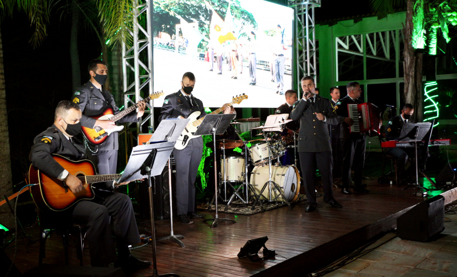 Live Sertaneja Solidária leva diversão e solidariedade para a população de Umuarama e região