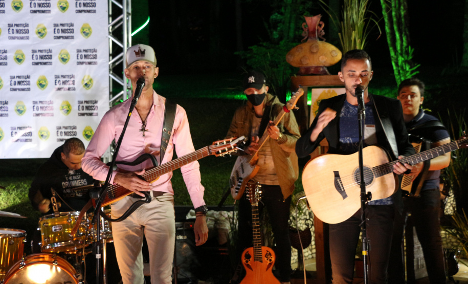 Live Sertaneja Solidária leva diversão e solidariedade para a população de Umuarama e região