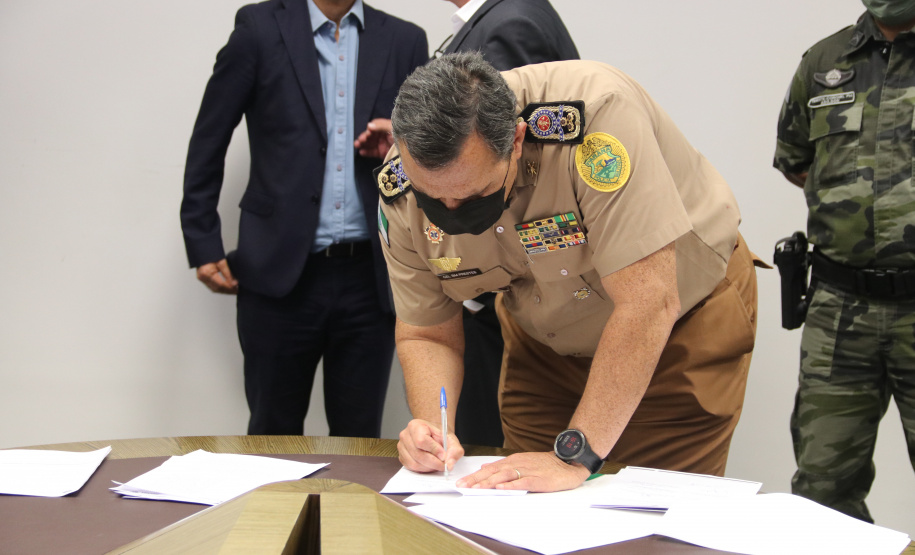 Paraná intensifica prevenção de incêndios florestais e no transporte de cargas perigosas