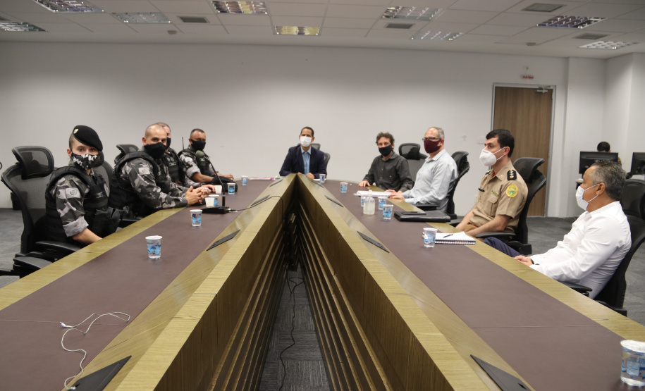 Assinatura de termo entre SESP, BOPE e prefeitura de Piraquara