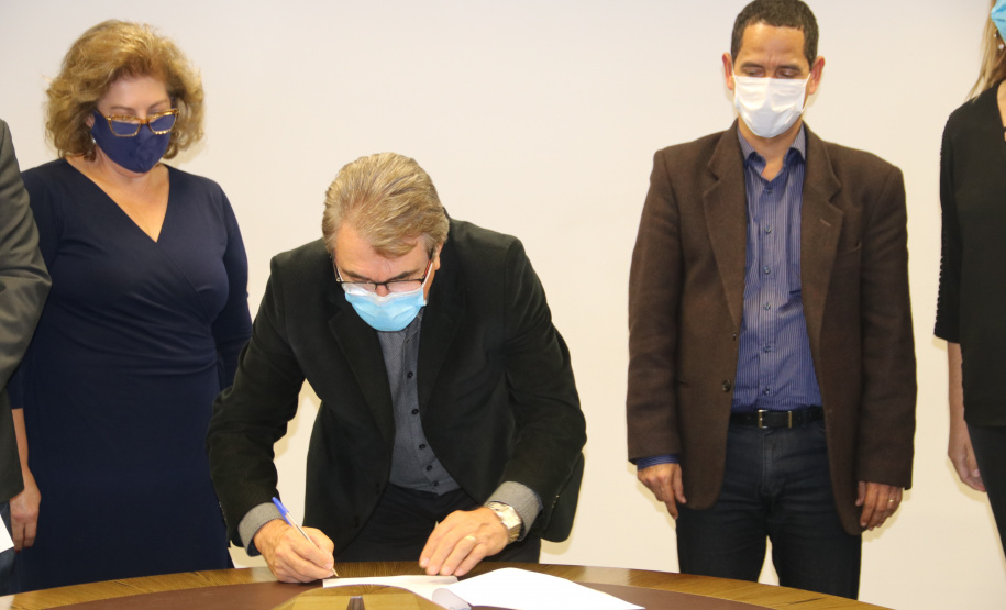 Secretaria assina Termo de Convênio com Cambé e Ibiporã