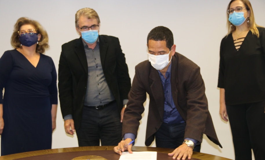 Secretaria assina Termo de Convênio com Cambé e Ibiporã