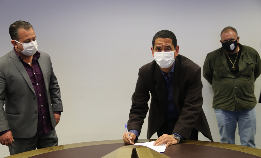 Secretaria assina Termo de Convênio com Cambé e Ibiporã