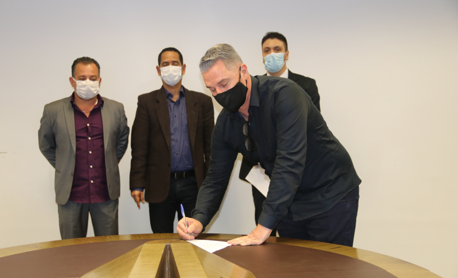 Secretaria assina Termo de Convênio com Cambé e Ibiporã