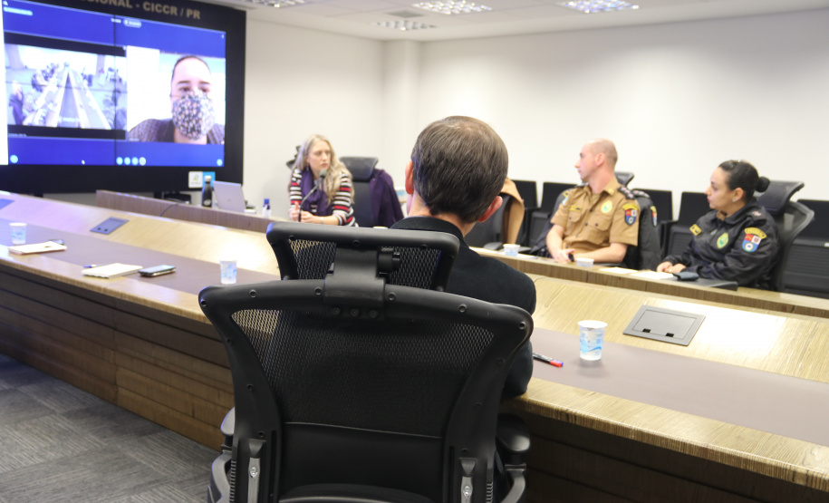 Reunião discute próximos passos do programa de atenção psicossocial para policiais e agentes da SESP