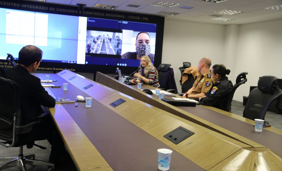 Reunião discute próximos passos do programa de atenção psicossocial para policiais e agentes da SESP