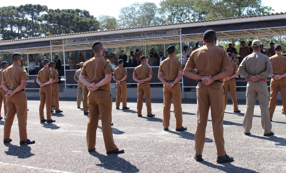 PM forma 47 novos soldados durante solenidade do aniversário de 166 anos