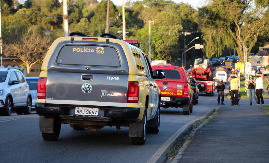 Inédito desfile motorizado da PM passa por cartões-postais da capital em alusão aos 166 anos da Corporação
