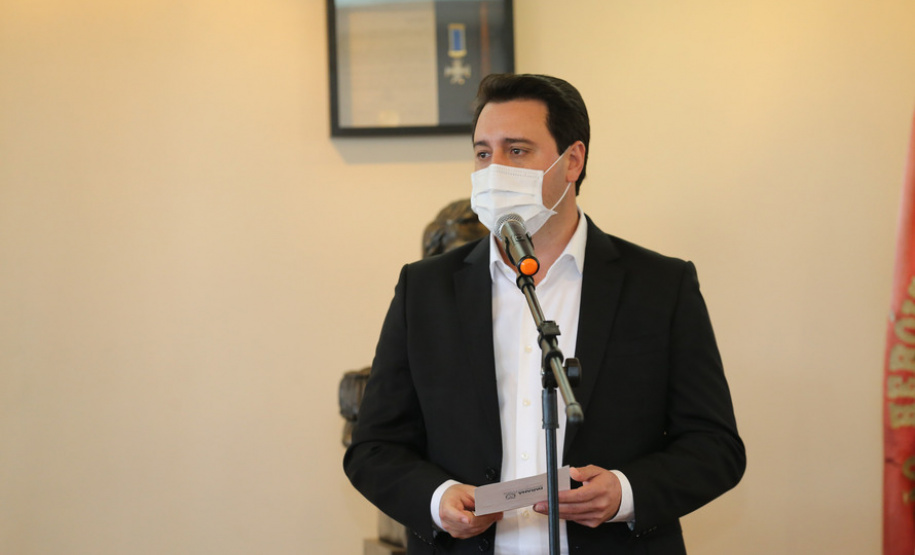 ​Paraná recebe 100 fuzis do Exército para reforçar segurança pública