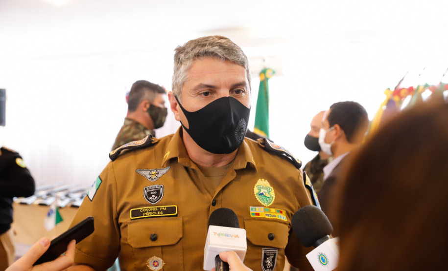 ​Paraná recebe 100 fuzis do Exército para reforçar segurança pública