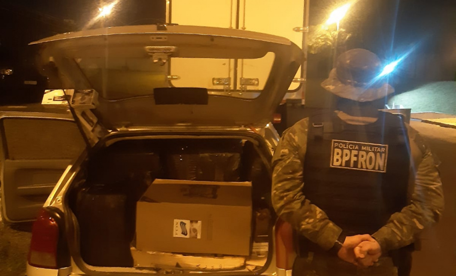 Durante a Operação Hórus, BPFron prende homem e apreende carro carregado com 550 pacotes de cigarros