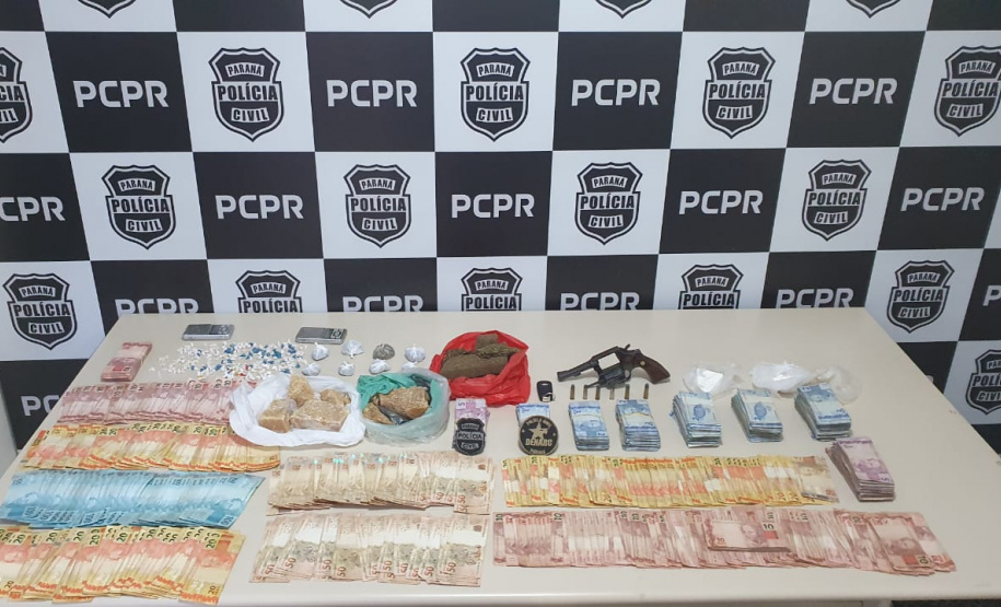 Polícia Civil prende oito integrantes de quadrilha que controlava o tráfico próximo à praça Eufrásio Corrêa