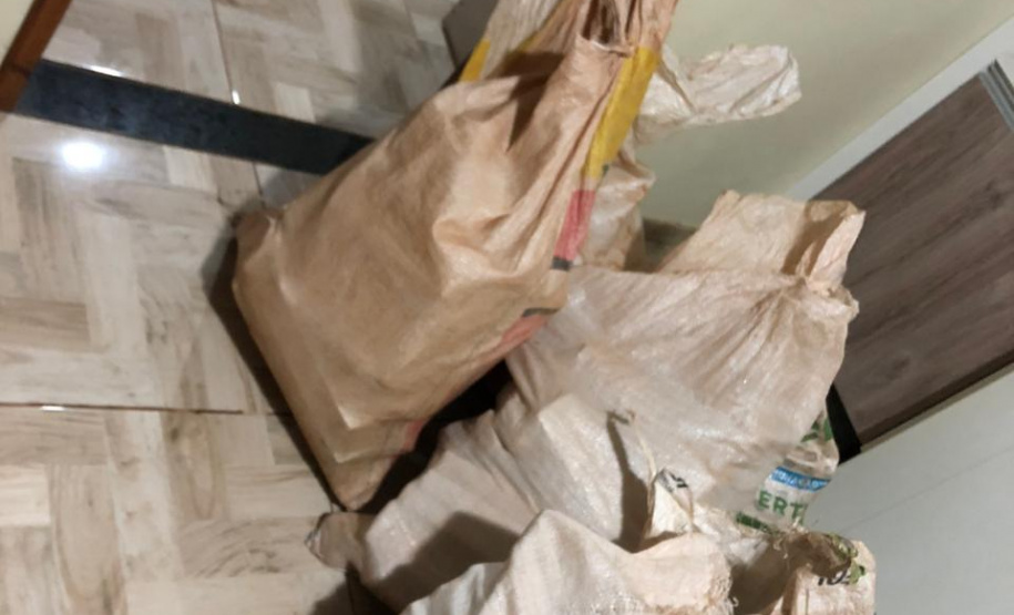 No Oeste do estado, PM apreende quase meia tonelada de maconha em situações distintas