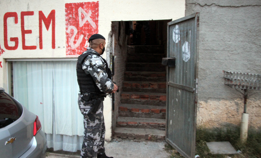 Polícias Civil e Militar prendem 15 envolvidos com tráfico de drogas