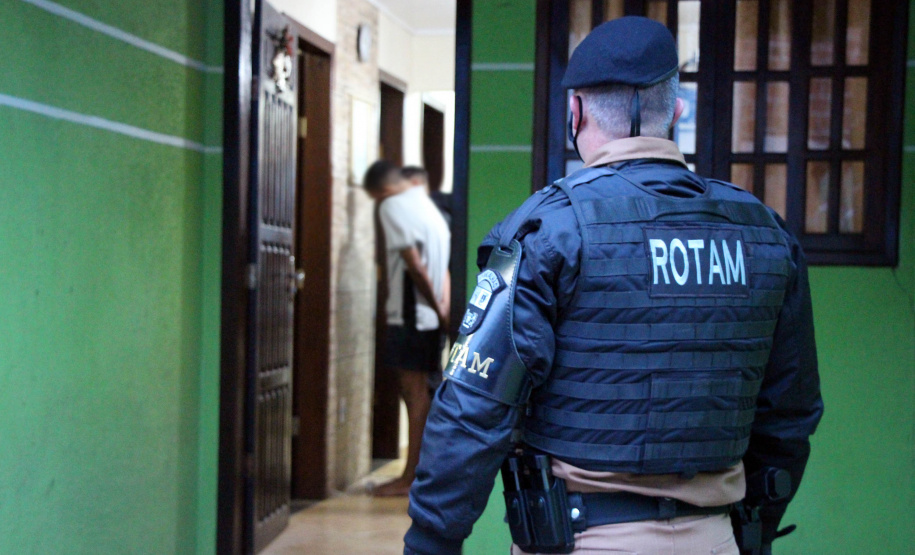 Polícias Civil e Militar prendem 15 envolvidos com tráfico de drogas