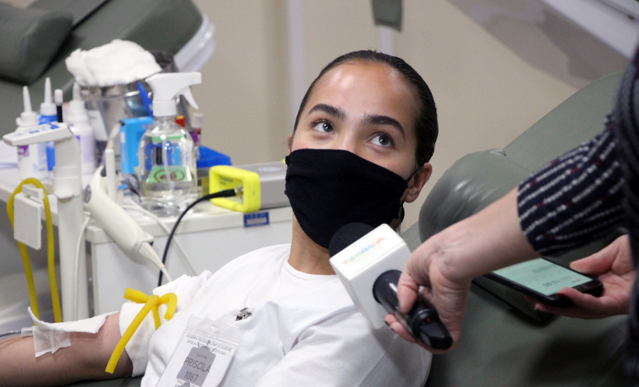 Cadetes da Polícia Militar doam sangue no Hemepar de Curitiba