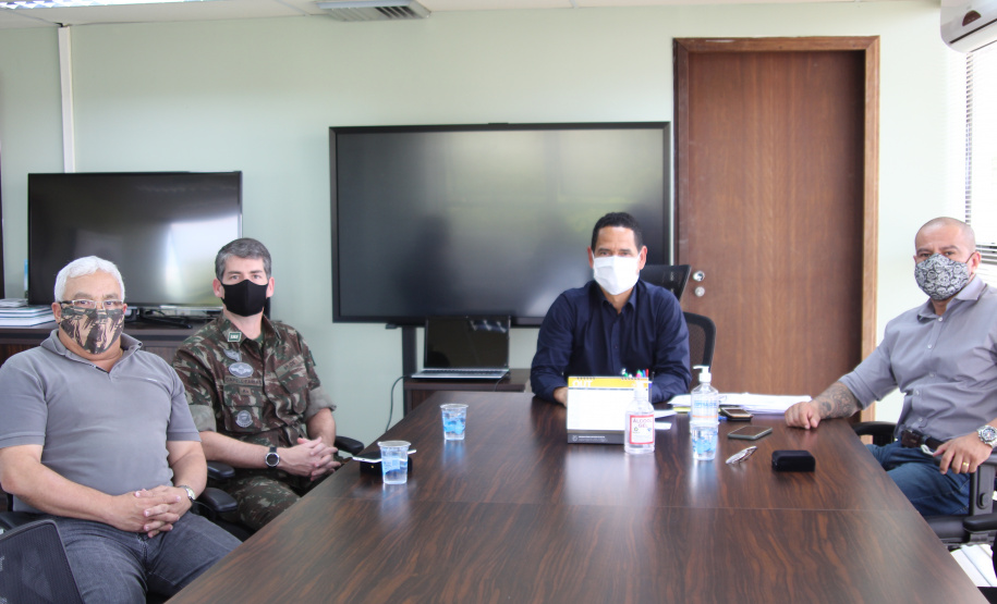 Secretário coronel Marinho recebe visita do Exército Brasileiro
