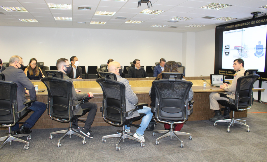 Secretário coronel Marinho recebe representantes do Sindarspen