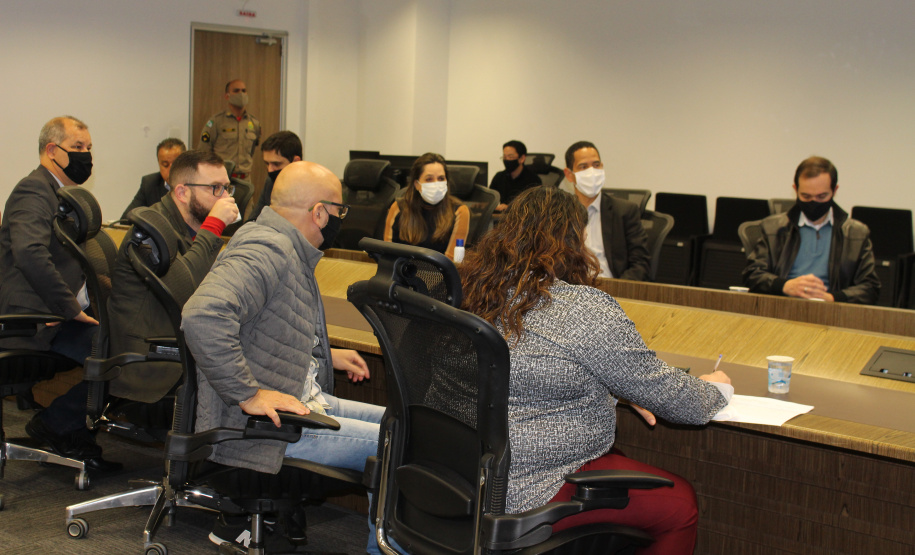 Secretário coronel Marinho recebe representantes do Sindarspen