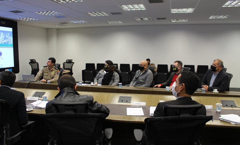 Secretário coronel Marinho recebe representantes do Sindarspen