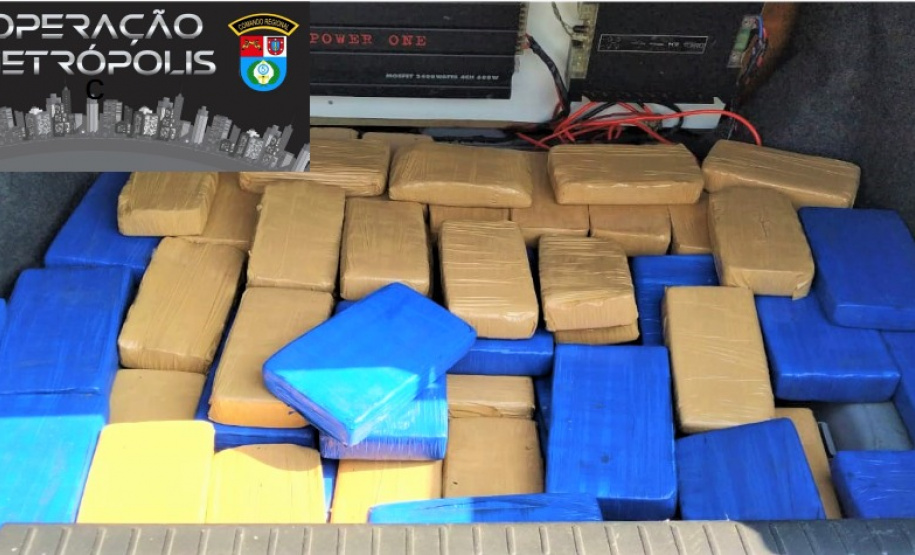 PM apreende 100 quilos de cocaína avaliados em R$ 5 milhões em Realeza, no Sudoeste paranaense