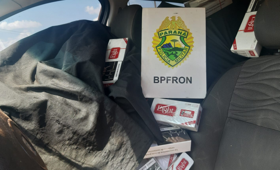Carro capota com 1,6 mil pacotes de cigarros contrabandeados em Marechal Cândido Rondon