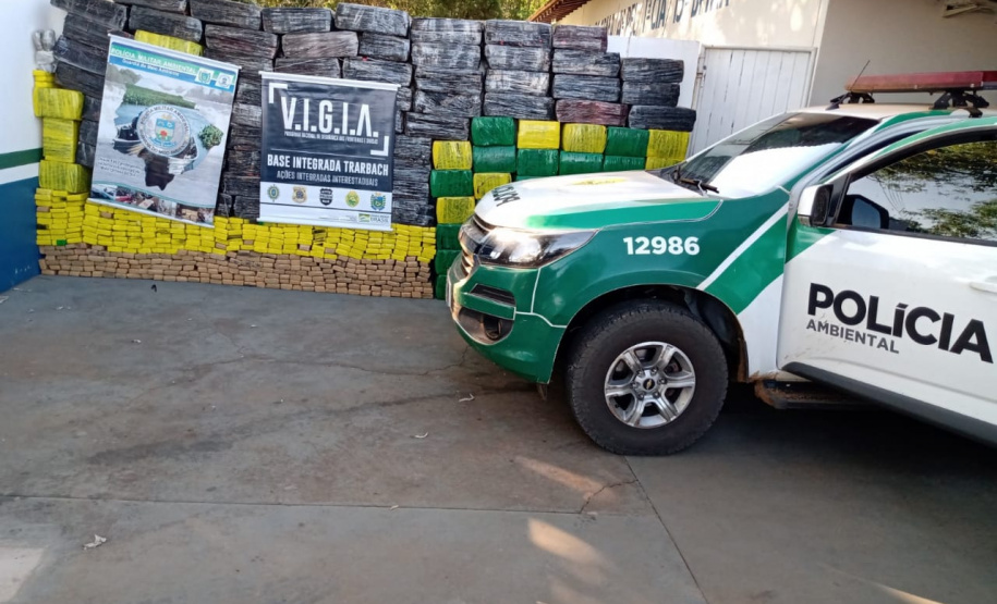 Duas toneladas de maconha e haxixe são apreendidas por equipes de Polícia Ambiental do PR e MS durante a Operação Hórus