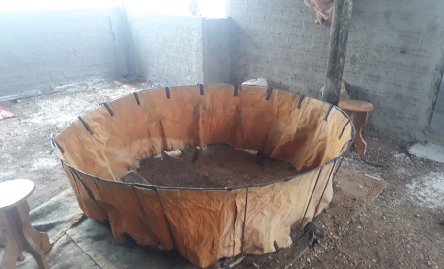 No final de semana, BPAmb-FV apreende arma de fogo, 800 caixas de cigarros contrabandeados e galos de rinha em situações distintas