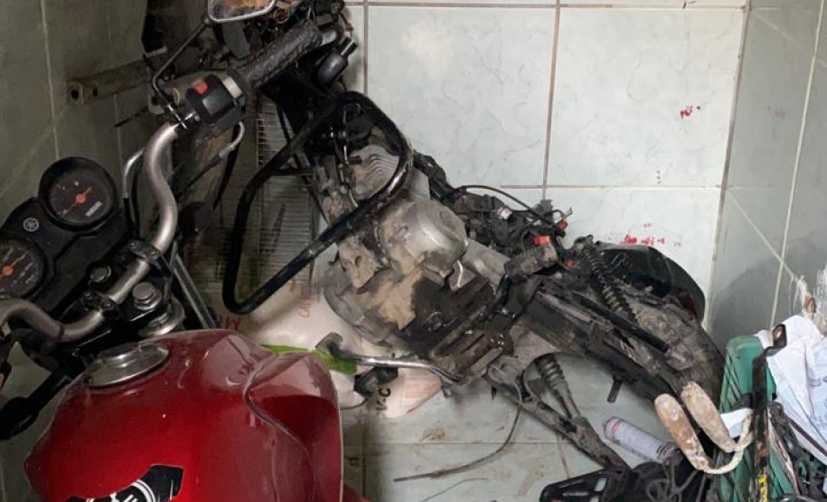 Desmanche com sete motos furtadas é descoberto pelo BPGd em Piraquara, na RMC