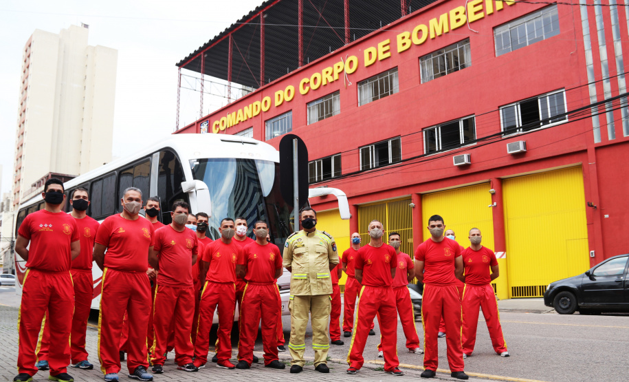 Paraná envia nova equipe de bombeiros para o Pantanal