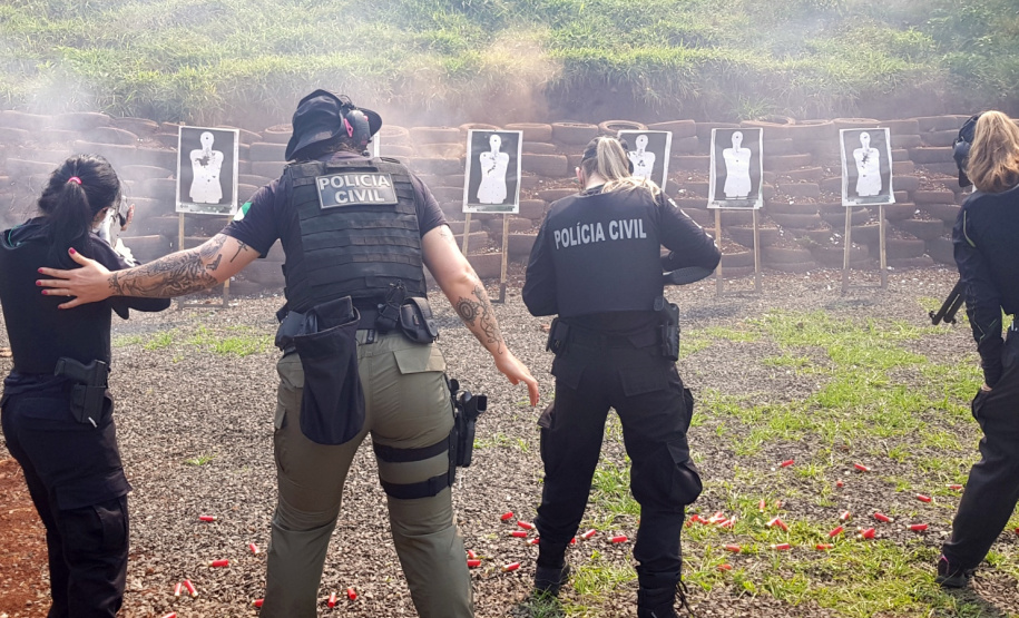 Polícia Civil promove 2° curso de armamento e tiro em Foz do Iguaçu