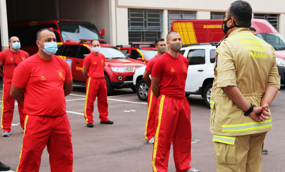 Paraná envia nova equipe de bombeiros para o Pantanal
