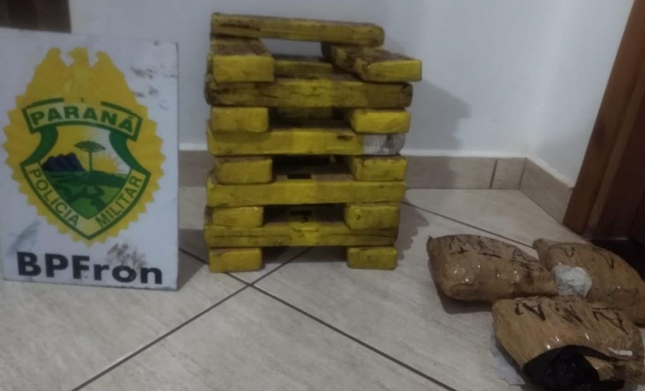 BPFron apreende drogas e carros utilizados para o contrabando em duas cidades de fronteira