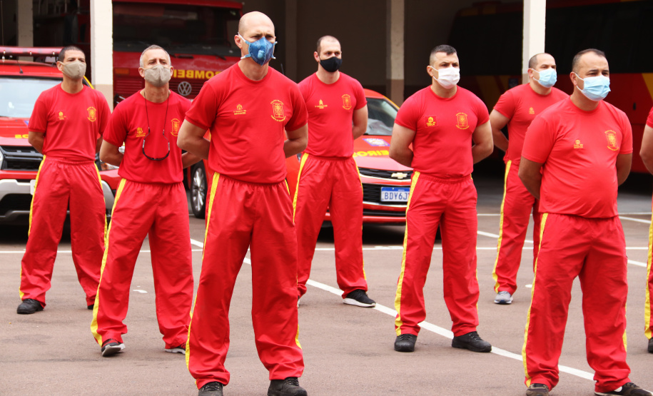 Paraná envia nova equipe de bombeiros para o Pantanal