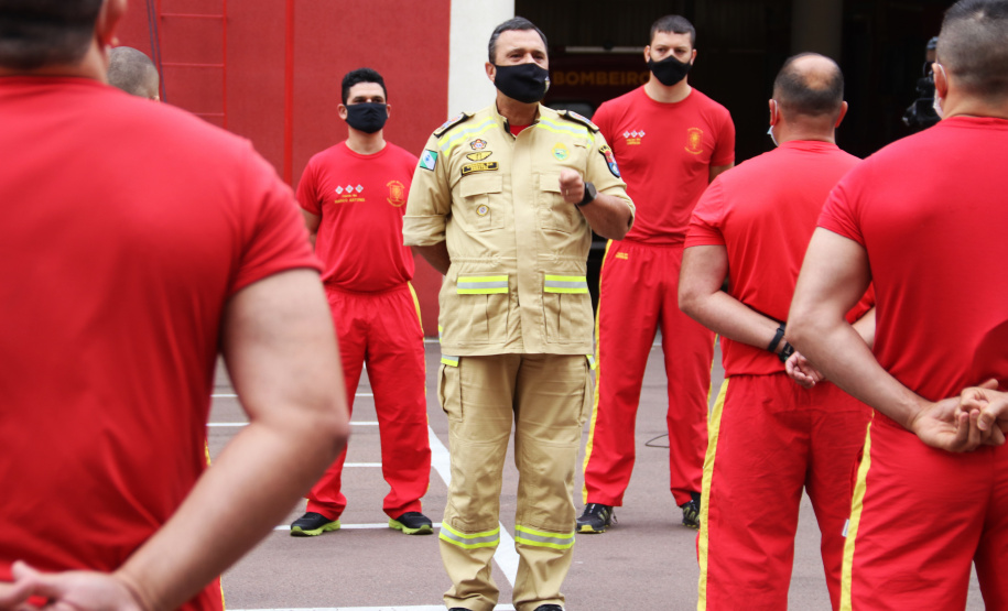 Paraná envia nova equipe de bombeiros para o Pantanal