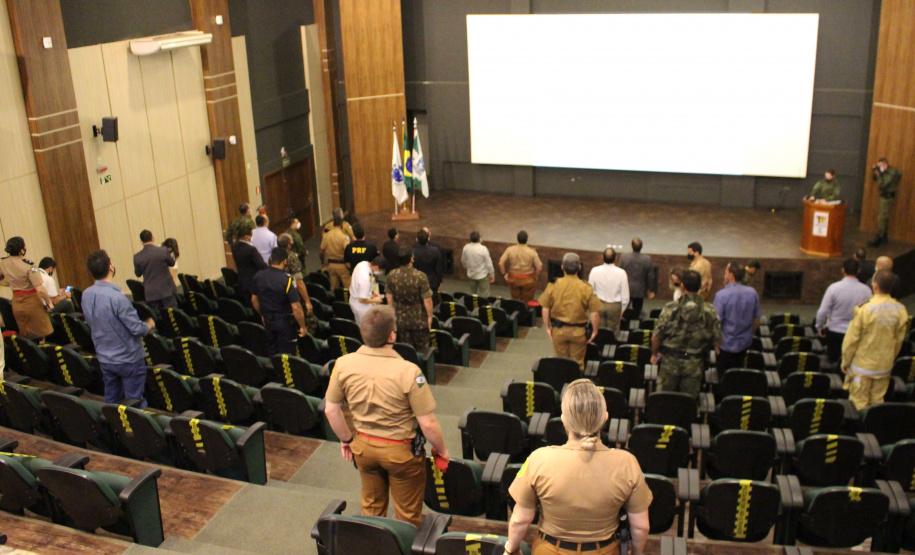 Estratégias de segurança na fronteira são discutidas durante reunião do GGIFron em Foz do Iguaçu