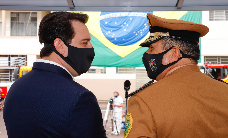 Governador entrega 15 novas viaturas para o Corpo de Bombeiros