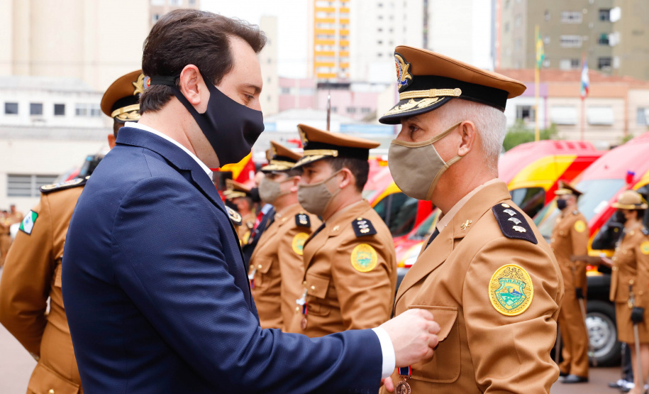 Governador entrega 15 novas viaturas para o Corpo de Bombeiros